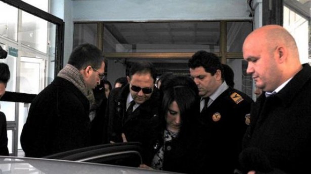 Yolsuzluk operasyonunda gözaltı sayısı artıyor