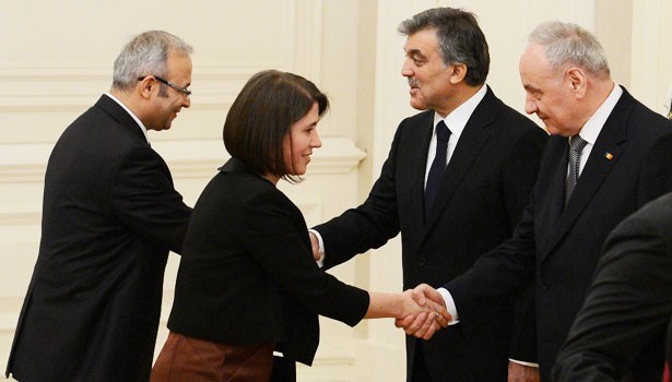 Cumhurbaşkanı Gül, Candan'ı yemeğe davet etti!..