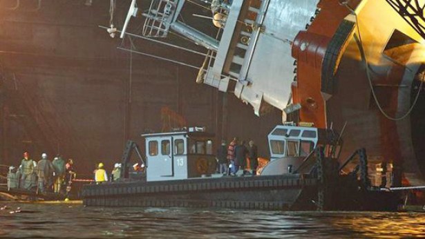 Askeri tersanede kaza