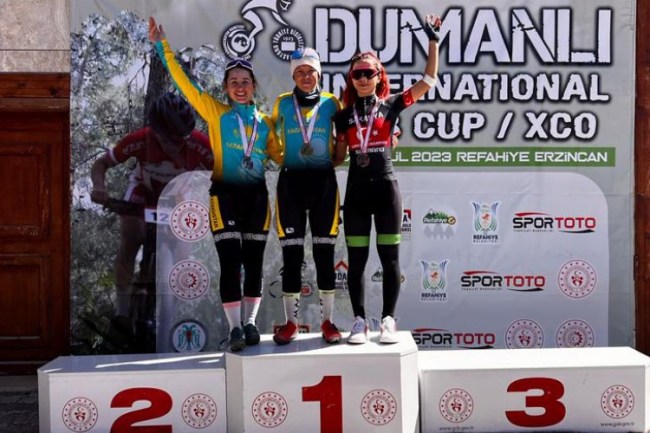 Sakaryalı pedallardan Sakarya'yı gururlandırmaya devam