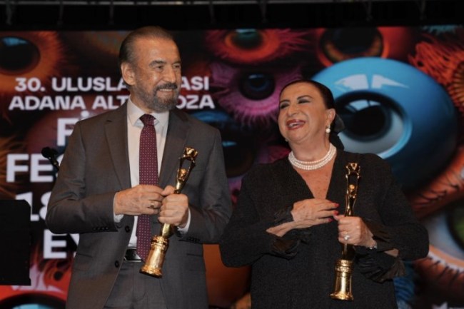 Altın Koza Onur Ödülleri Perran Kutman ve Cihan Ünal'a