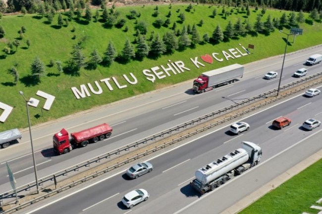 Kocaeli'de giriş-çıkışlara estetik dokunuş
