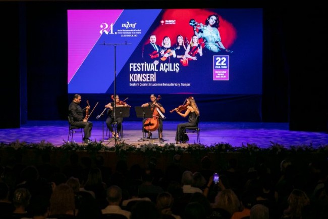 ‘21. Mersin Uluslararası Müzik Festivali' müzikseverlerle buluştu