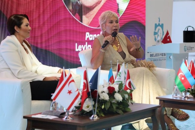 Ünlü iş kadınları başarının formülünü Kocaeli'de anlattı