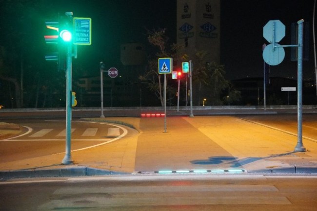 Kocaeli'de yaya güvenliğinde LED'li sistem devrede