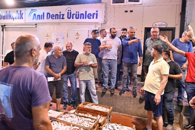Antalya Muratpaşa'da balık mezadı