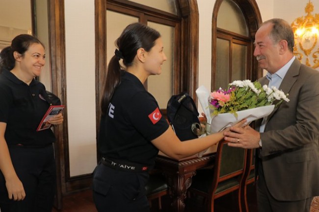 Edirne'de Başkan Gürkan itfaiye personelini ağırladı