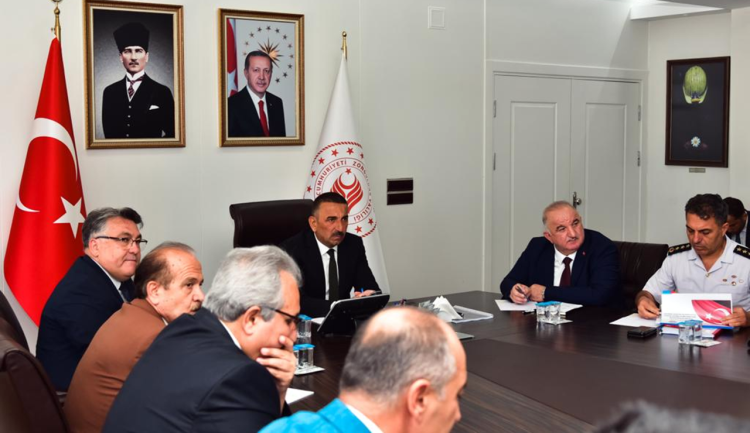 Üniversitede huzur ve güvenlik için alınacak tedbirler masaya yatırıldı