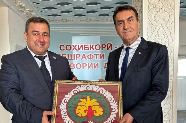 Duşanbe'de Bursa Osmangazi rüzgârı