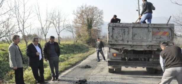Bozuk köy yollarına yama!..