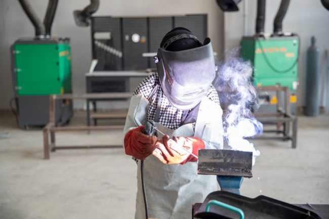 Kadınları ‘usta' yapan proje: Kadın kaynakçılar