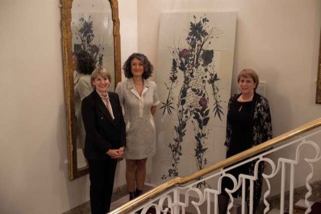 Burçak Bingöl'den Birleşik Krallık Büyükelçiliği'ne özel sergi