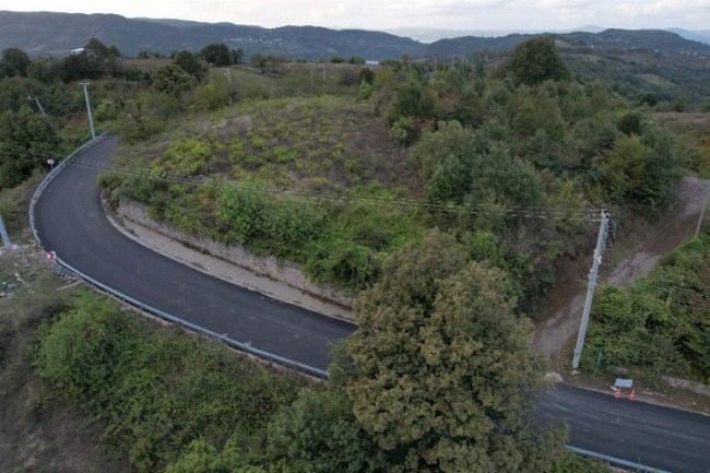 Gölcük'te konforlu yollarla üstyapı güçlendiriliyor