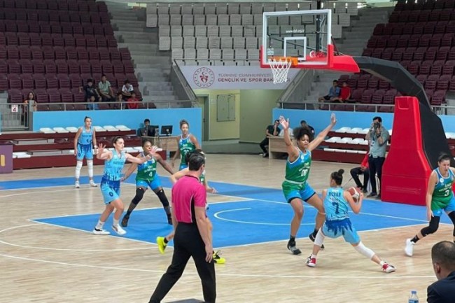 İzmit'in Perileri, Hatay'ı rahat geçti: 104-70