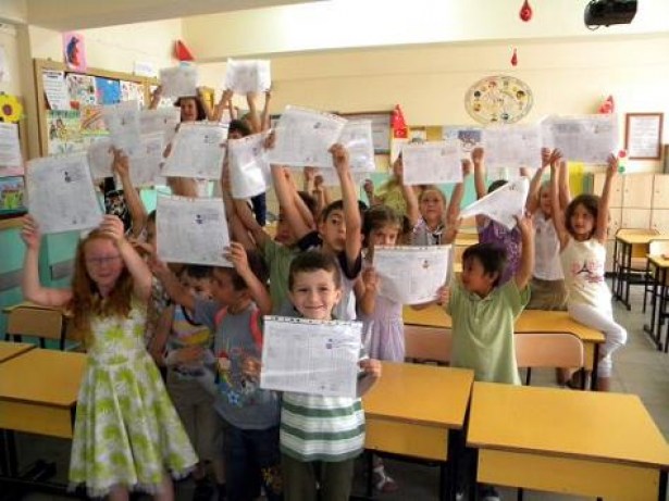 ÖĞRENCİLERİN KARNE HEYECANI!..