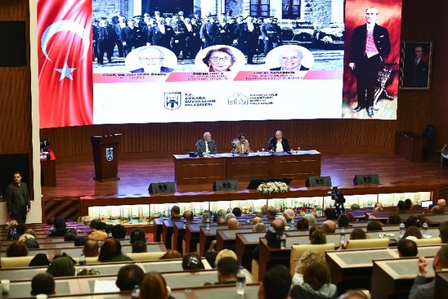 Başkent'te "Cumhuriyete Giden Yol" konulu söyleşi