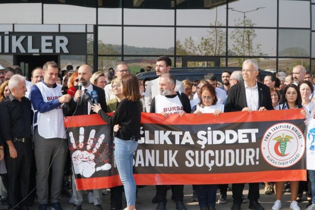 Bursa'da sağlık çalışanları da ‘yeter artık' dedi