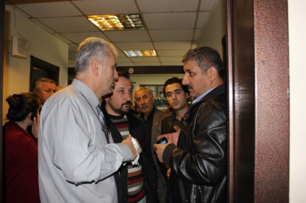 FLAŞ..FLAŞ.. CHP İL KARIŞTI!..