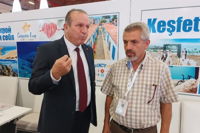 Bakan Ataoğlu'ndan KKTC'ye Davet Var