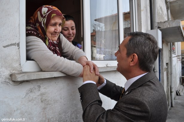 GENÇ BAŞKAN UYSAL'DAN KAVAKLIK'A DAVULLU ZURNALI ÇIKARMA!..