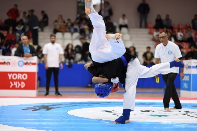 Mudanya'da Alpagut rüzgarı esti