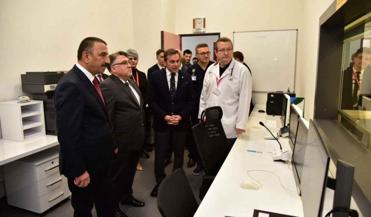 ZBEÜ Hastanesinde dönüşüm devam ediyor