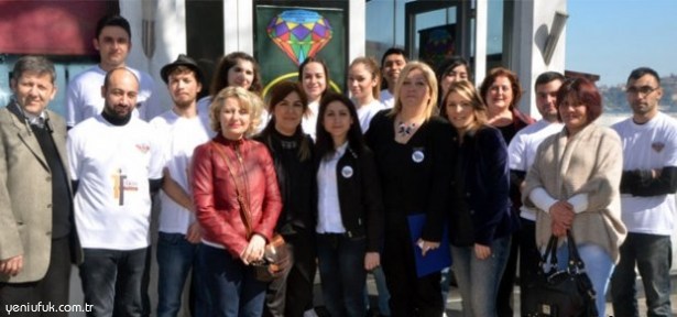 OTİZMLİ BİREYLERE DİKKAT ÇEKTİLER