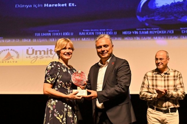 Tuluyhan Tekelioğlu'ndan 'Üretim' belgeseli