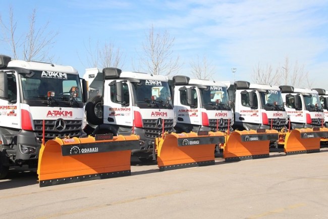 Kocaeli Büyükşehir A Takımı'ndan kanal temizliği