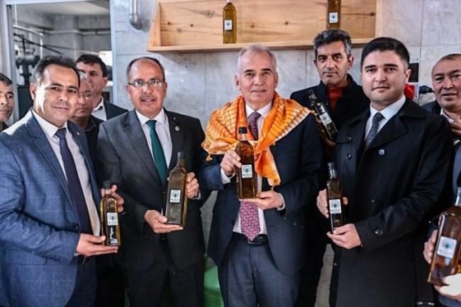 Denizlili üreticiler Büyükşehir'le kazanıyor