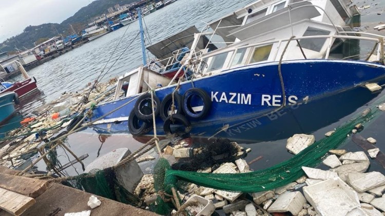 İlk fırtına yatırdı, ikincisi batırdı