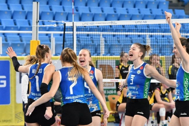 Nilüfer'in Sultanları Avusturya'da avantajı kaptı