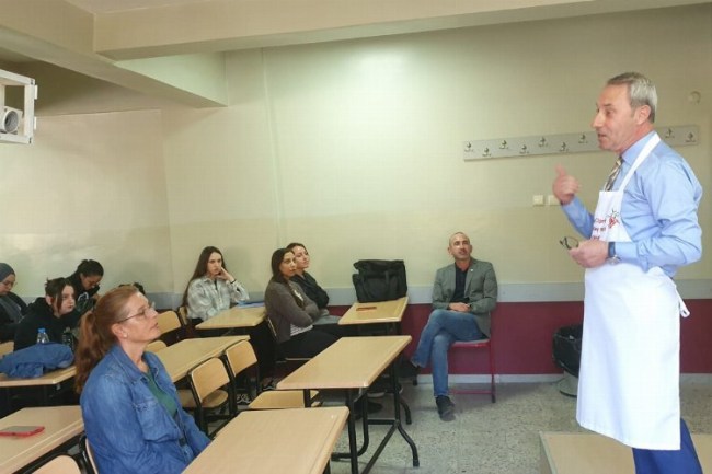 Bahri Dinar'dan üniversiteli gençlere hayat dersi