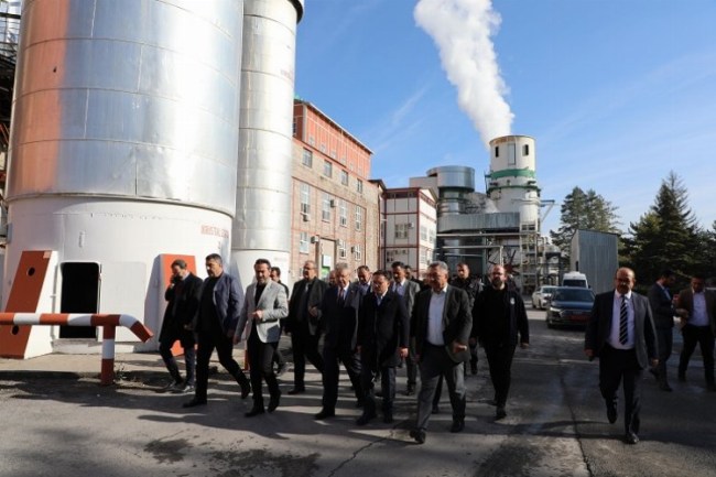 Vali Gökmen Çiçek'ten Kayseri Şeker'e övgü