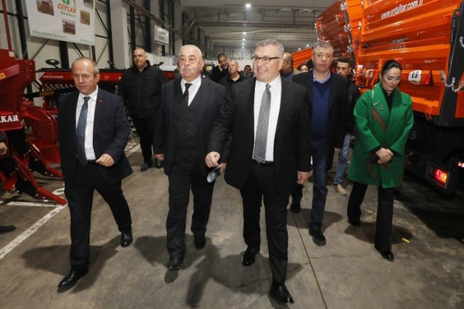 Hem Kesimoğlu'na, hem de fuara misafir oldular