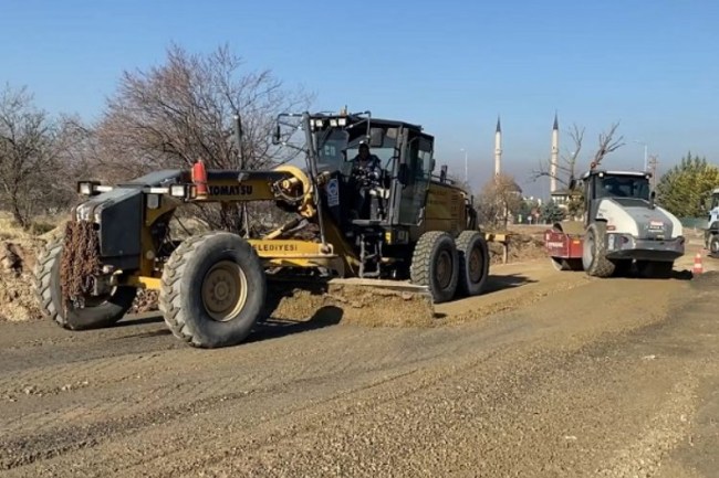 Kayseri Melikgazi'de asfalt çalışmaları tam gaz