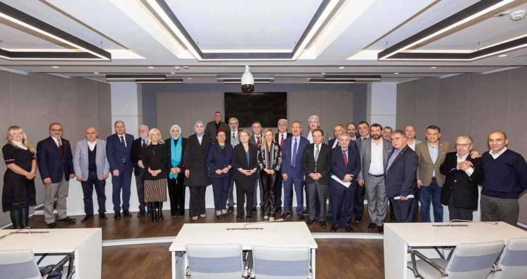 BİK, internet medyasını dikkatle izliyor