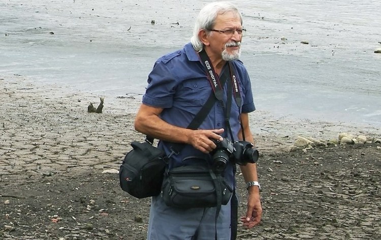 Suat Aykan vefat etti