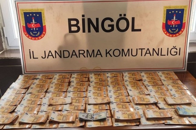 Bingöl'de savcı rolü yapan 4 dolandırıcı yakalandı