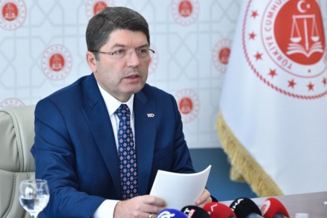 Bakan Tunç açıkladı... Sosyal medyada terör propagandasına 3 tutuklama