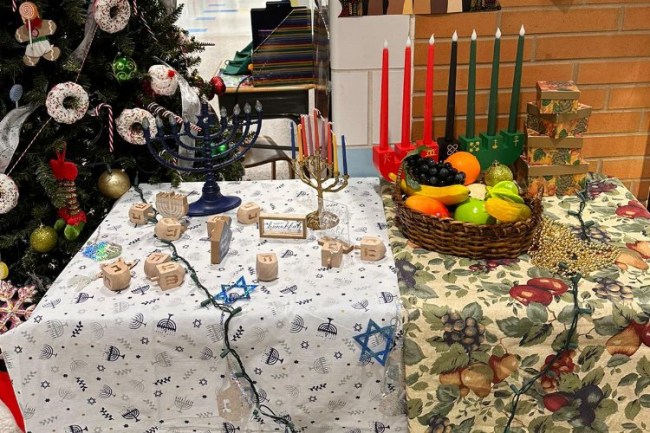 ABD'de okulda skandal uygulama! Çocuklara zorla İsrail etkinlikleri yaptırılıyor!