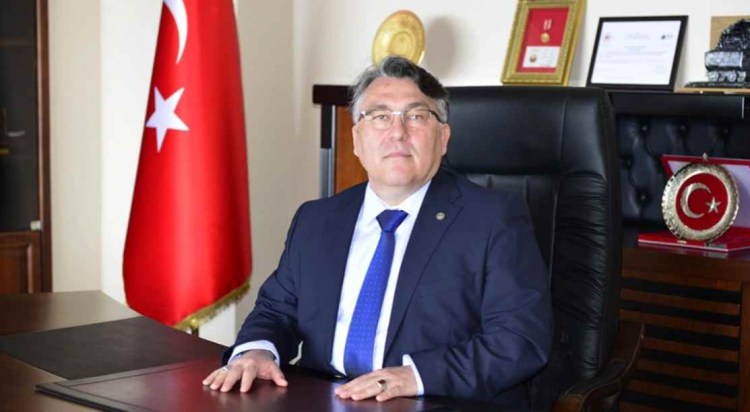 ZBEÜ Rektörü Özölçer’den “10 Ocak Çalışan Gazeteciler Günü” Mesajı