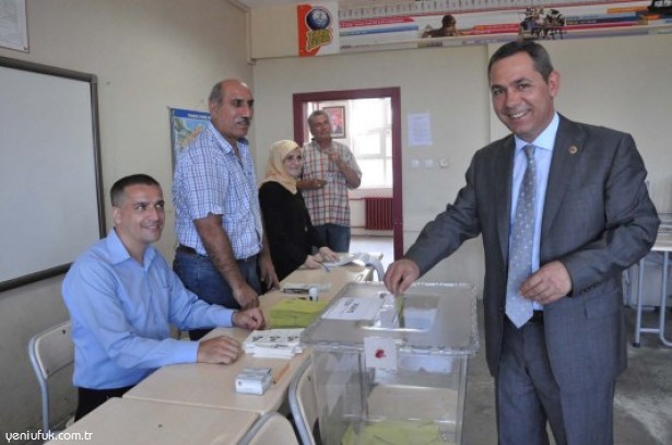 UYSAL, SANDIK BAŞINDA