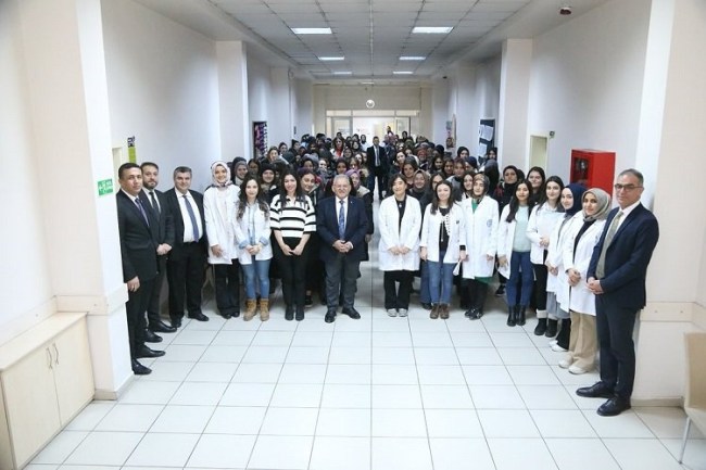 Başkan Büyükkılıç: "KAYMEK 6'ncı üniversite gibi faaliyet gösteriyor"