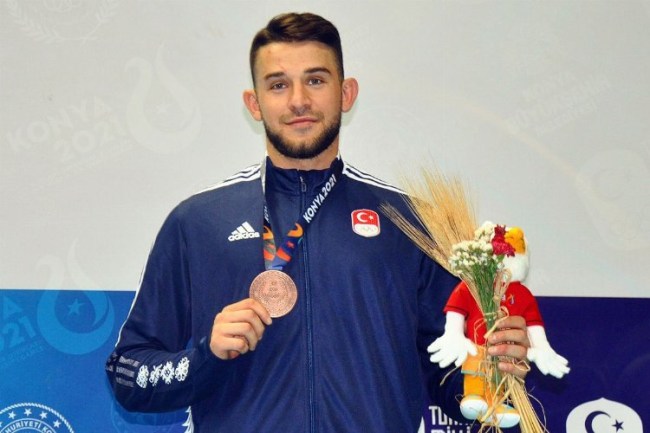 Sakarya'nın milli gururu.. Bayrağımızı Paris'te dalgalandıracak