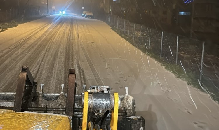 Kdz.Ereğli Belediyesi kar yağışına anlık müdahale ediyor