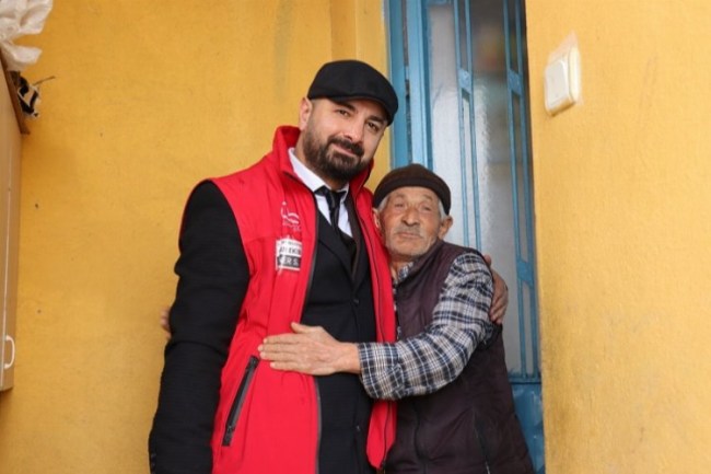 Beyaza bürünen Kulmahmut Köyü'nde yürekler ısındı