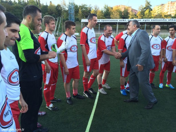 TÜRK METAL SENDİKASI FUTBOL TURNUVASI BAŞLADI