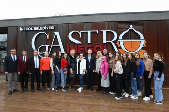 Başkan Taban Spor Lisesi'nin Ukraynalı misafirleriyle buluştu