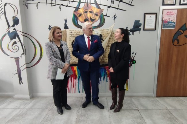 Türkiye'nin folklor ve sanatı Dünyaya İzmit'ten açılacak